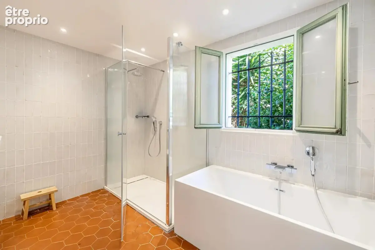 Nice - Bas Cimiez - Maison 170m² avec 4 chambres, terrasses et garage - photo 10