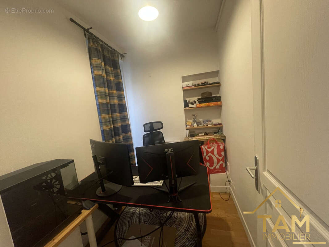 Appartement à SAINT-CYR-L'ECOLE