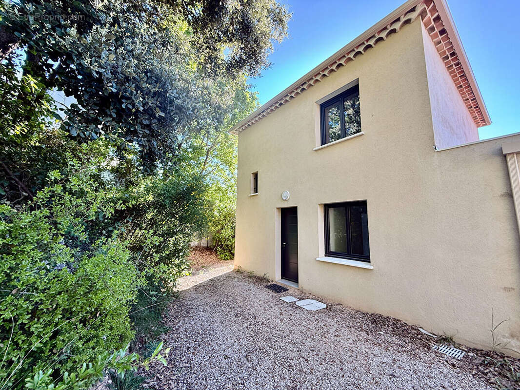 Maison à SAINT-MAXIMIN-LA-SAINTE-BAUME