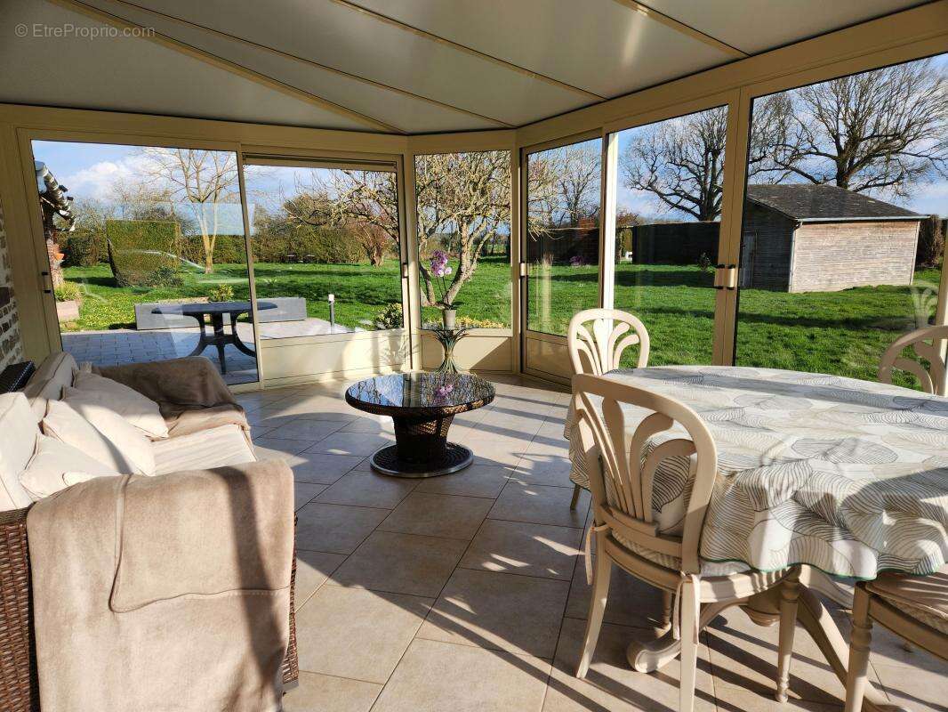 Maison à LA CHAPELLE-VICOMTESSE