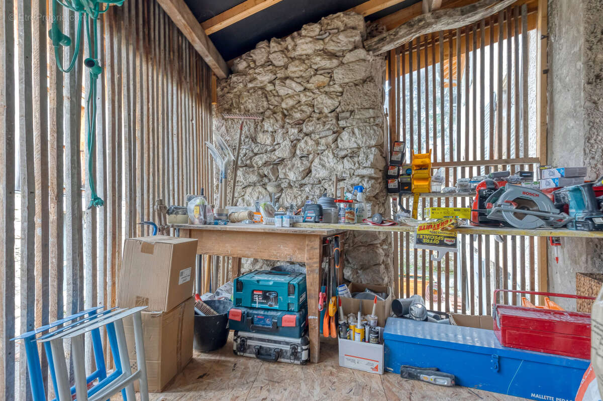 Maison à COGNIN-LES-GORGES