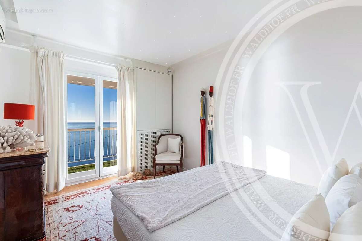 Villa Art Déco entièrement rénovée dans un domaine privé de Cap d'Ail à 5 min de Monaco - photo 7
