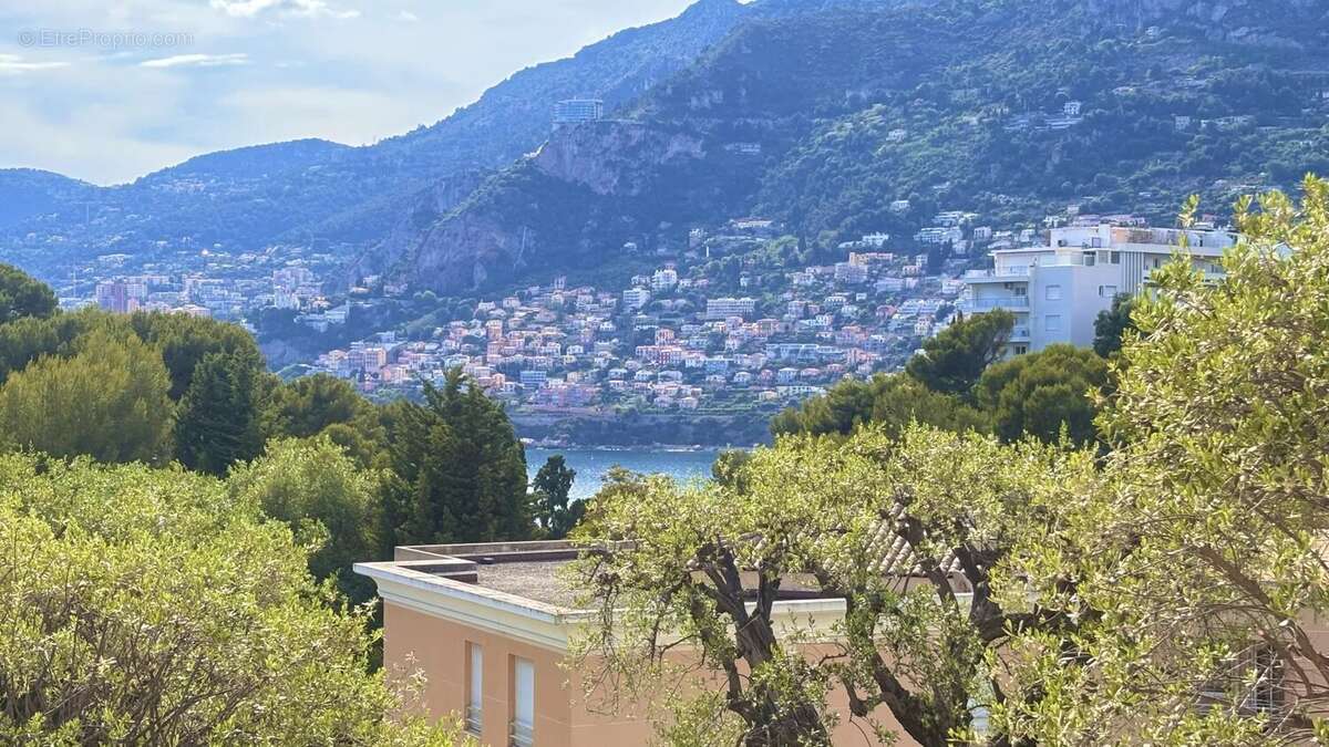 Appartement à ROQUEBRUNE-CAP-MARTIN