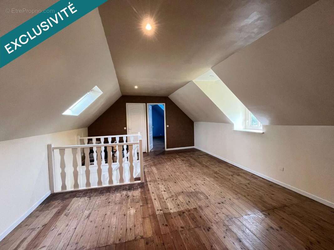 Maison 116 m² à Le Vieux-Marche  - photo 7