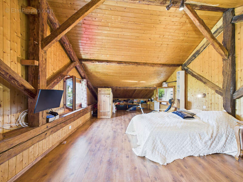 Maison à LES MOLLETTES