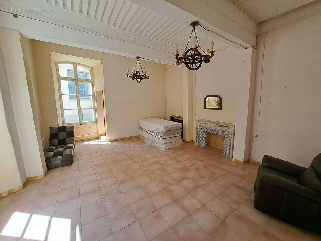 Belle opportunité à Malaucène pour création activité ou habitation - photo 4