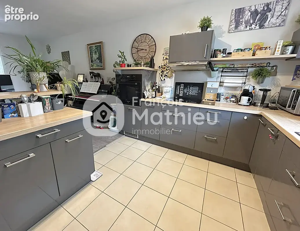Dagneux - Maison T5 avec garage et terrain - photo 8