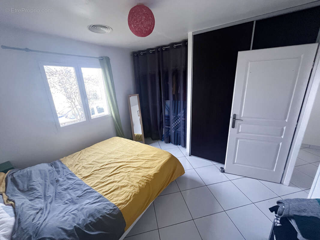 Maison à SAINT-FELIX-DE-RIEUTORD