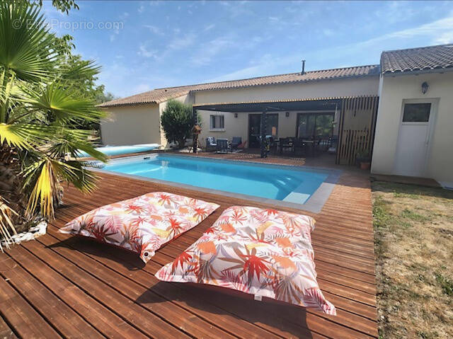 Maison à GRANZAY-GRIPT