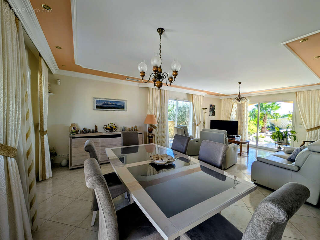 Maison à LEZIGNAN-CORBIERES