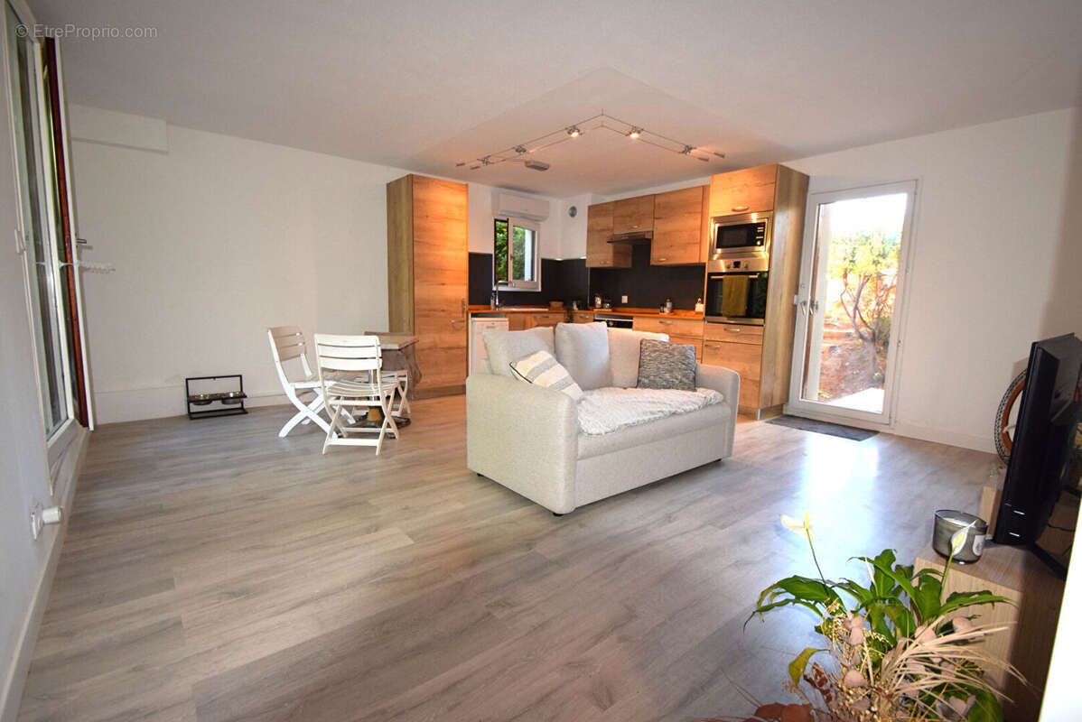 Appartement à SAINT-RAPHAEL
