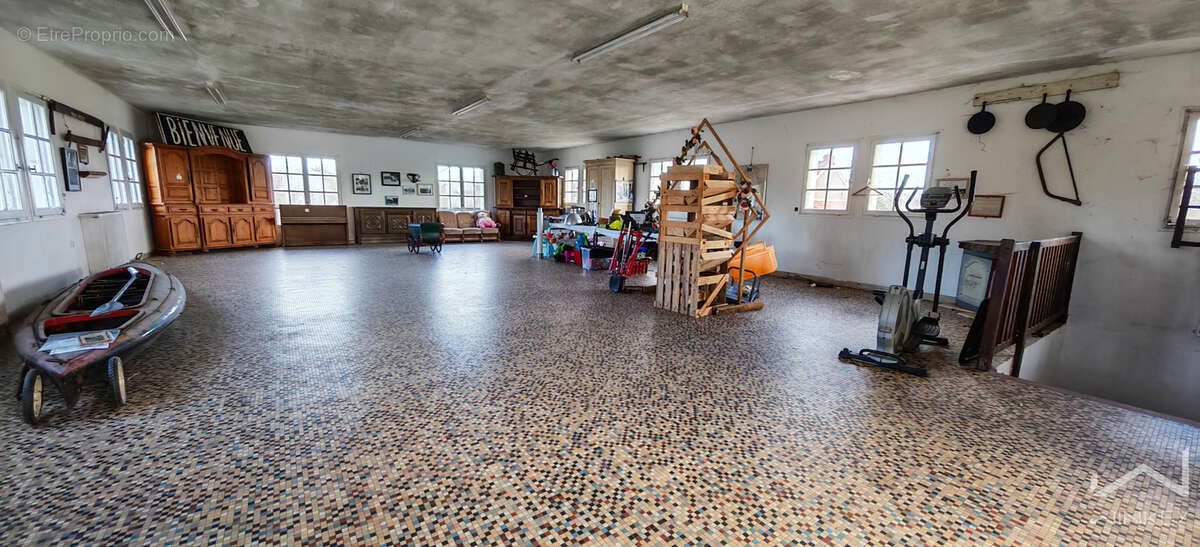 Chateau avec annexe aux portes de Nantes - photo 15