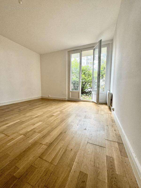 Appartement à LYON-8E