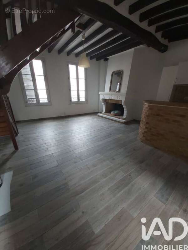 Photo 2 - Appartement à SENS