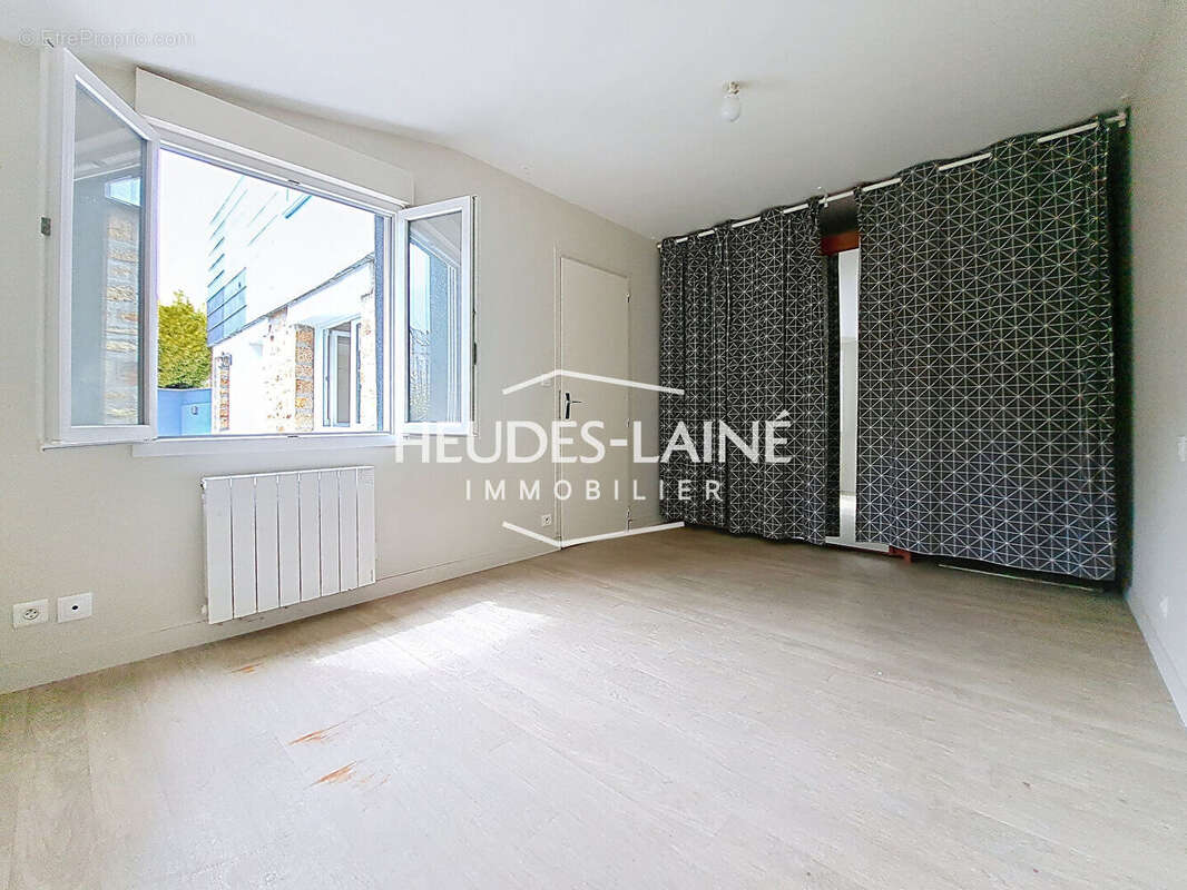 GRANVILLE - Appartement en rez-de-cour à vendre - 50400 - photo 4
