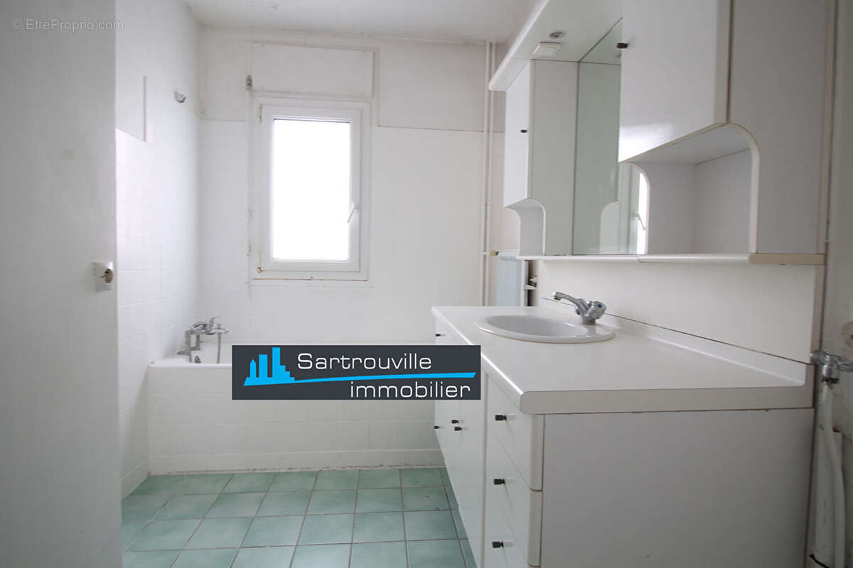 Appartement à HOUILLES
