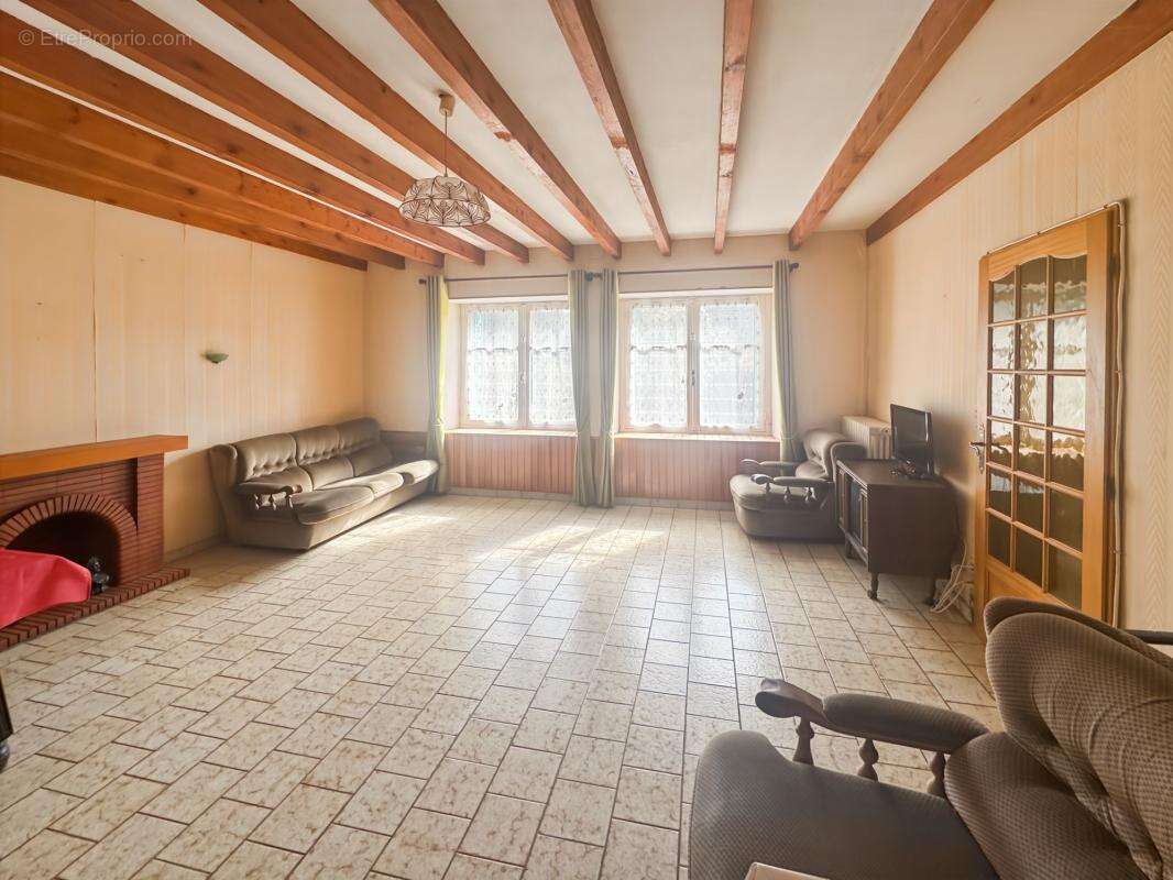 Maison à SAINT-AUBIN-DES-CHATEAUX