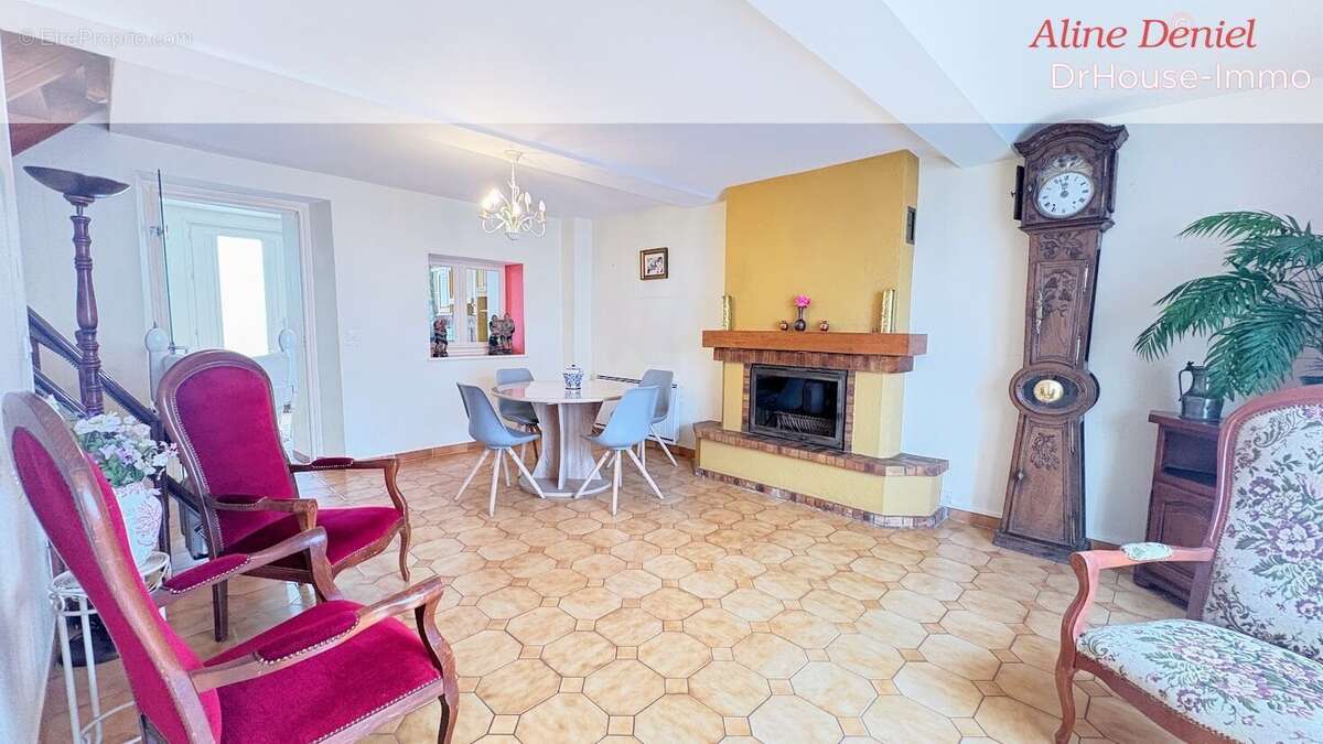 Maison à CERISY-LA-SALLE