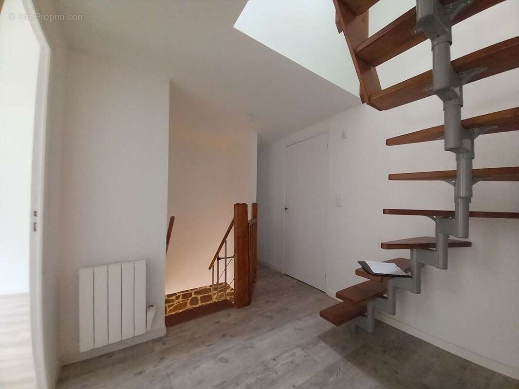 Maison à FOUGERES