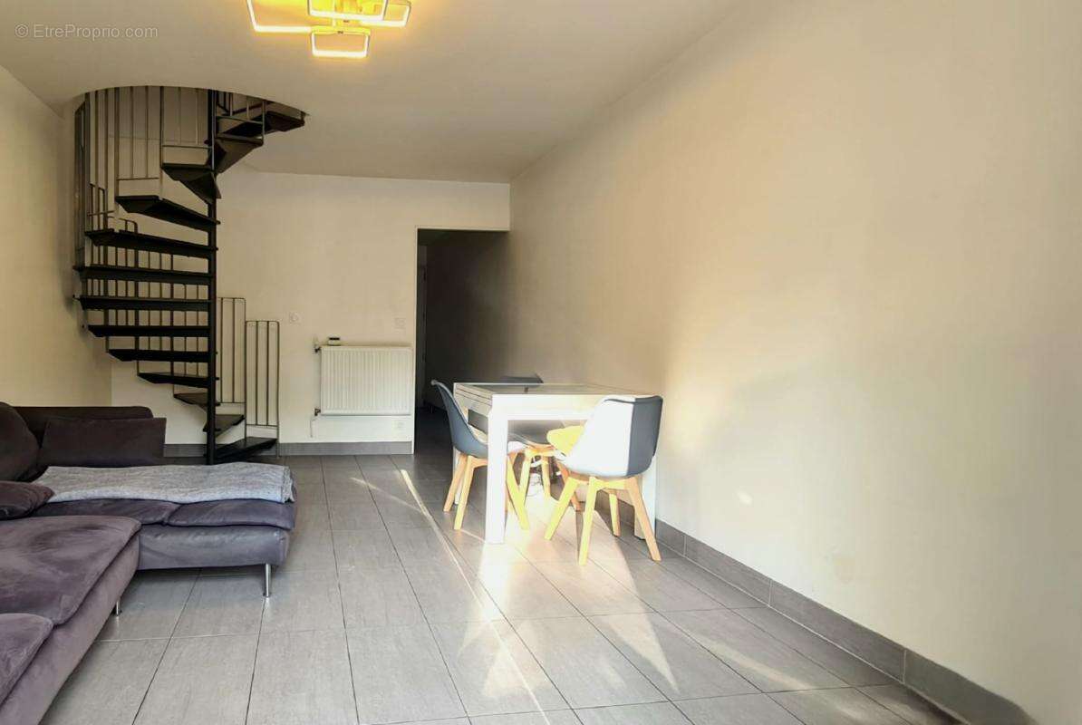 Maison à MONTIGNY-LES-CORMEILLES