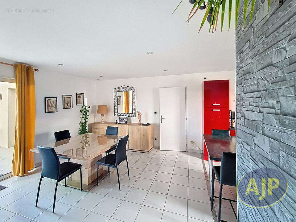 Maison à L'HERBERGEMENT