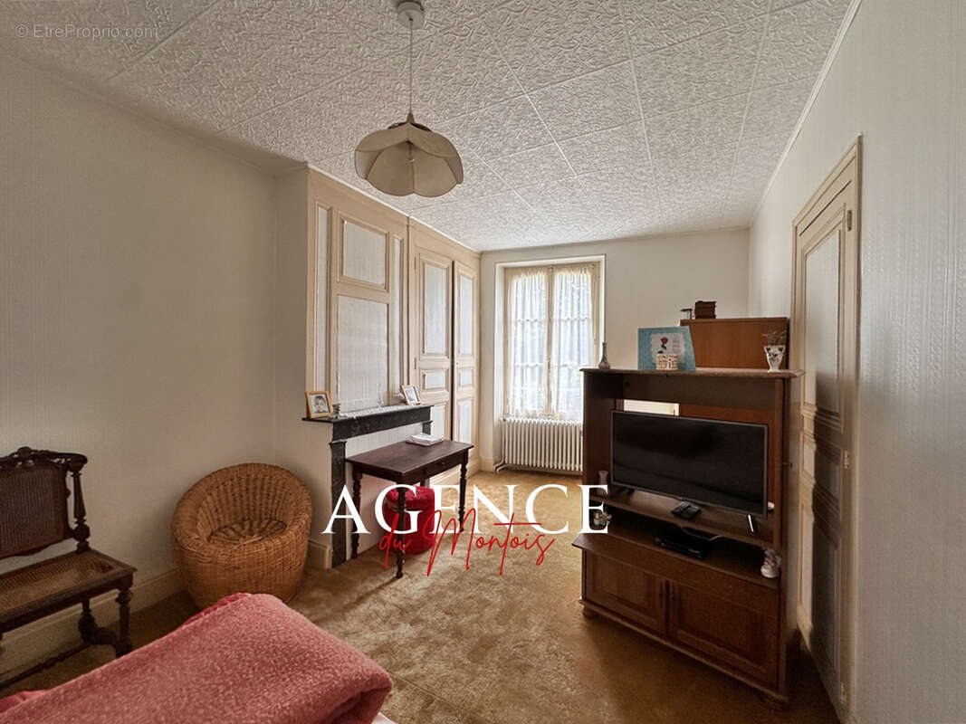 Maison à DONNEMARIE-DONTILLY