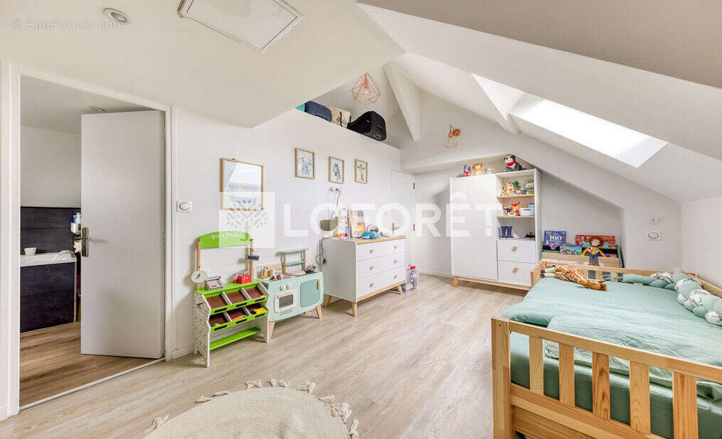 Maison à OZOIR-LA-FERRIERE