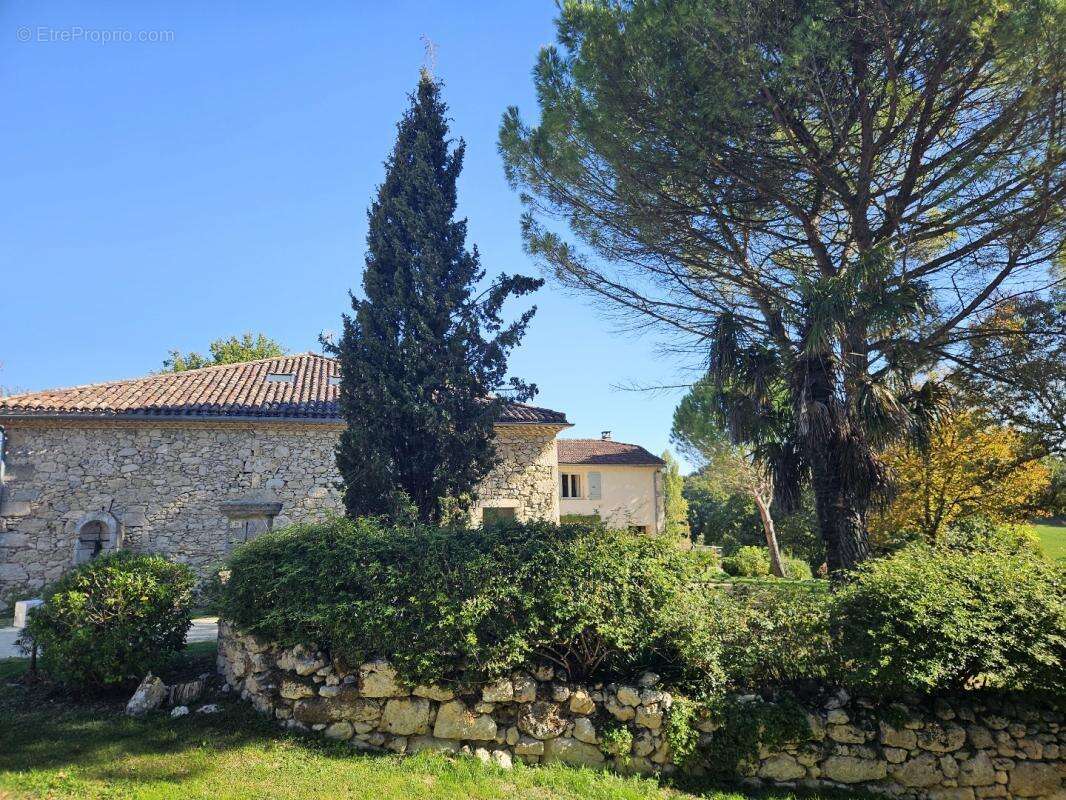 Maison à LA ROMIEU