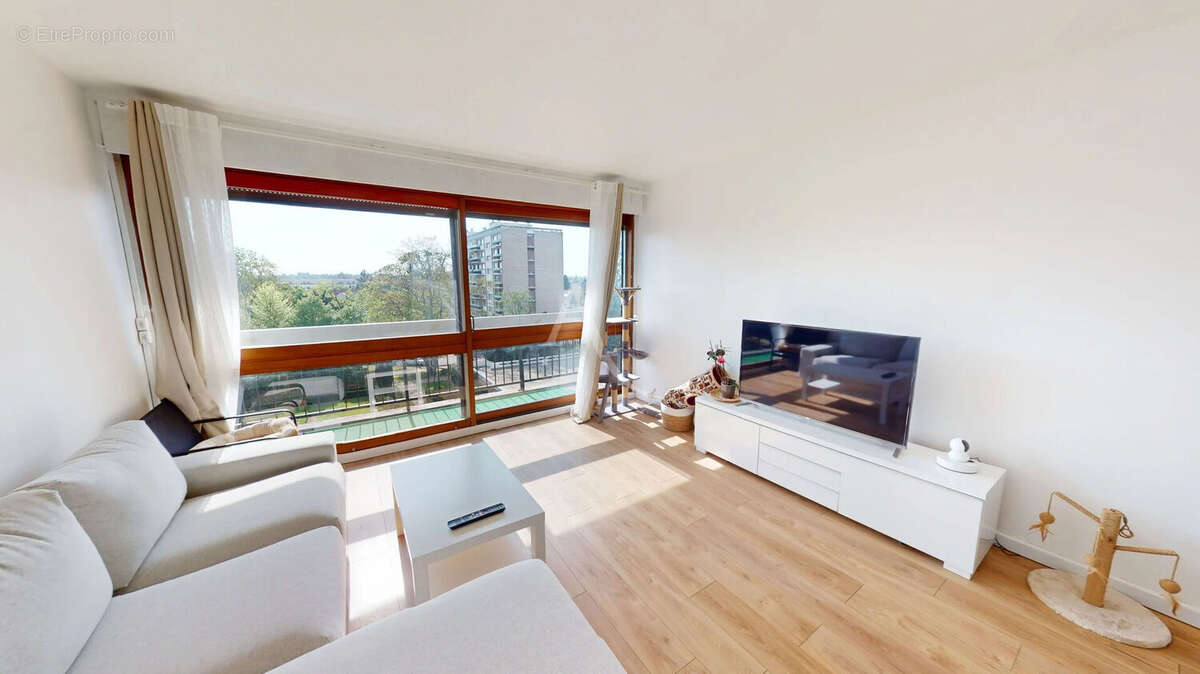 Appartement à CHILLY-MAZARIN