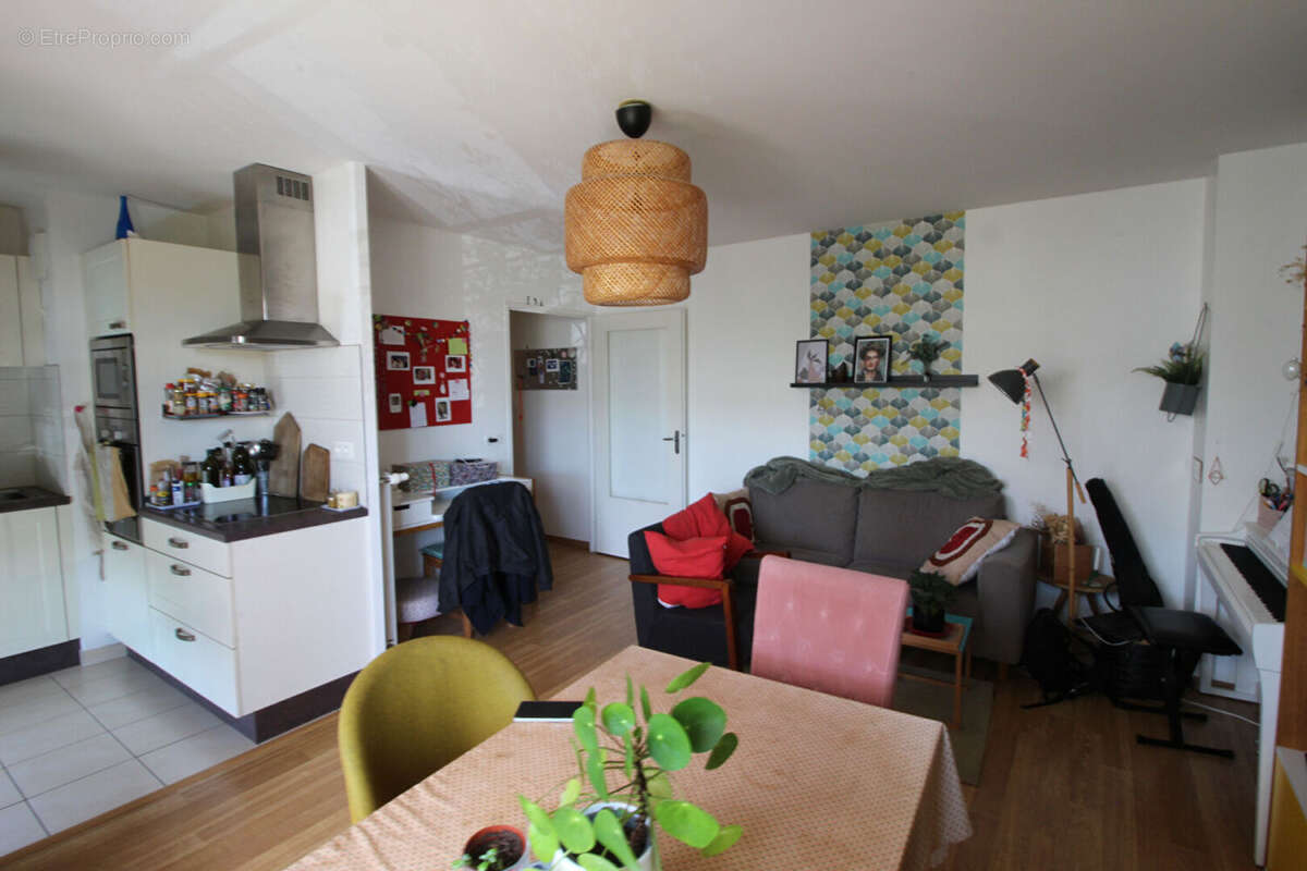 Appartement à MONTGERMONT