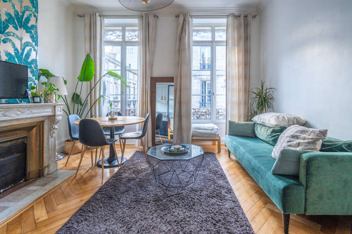 Appartement à BORDEAUX