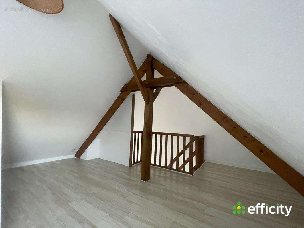 Appartement à EPERNON