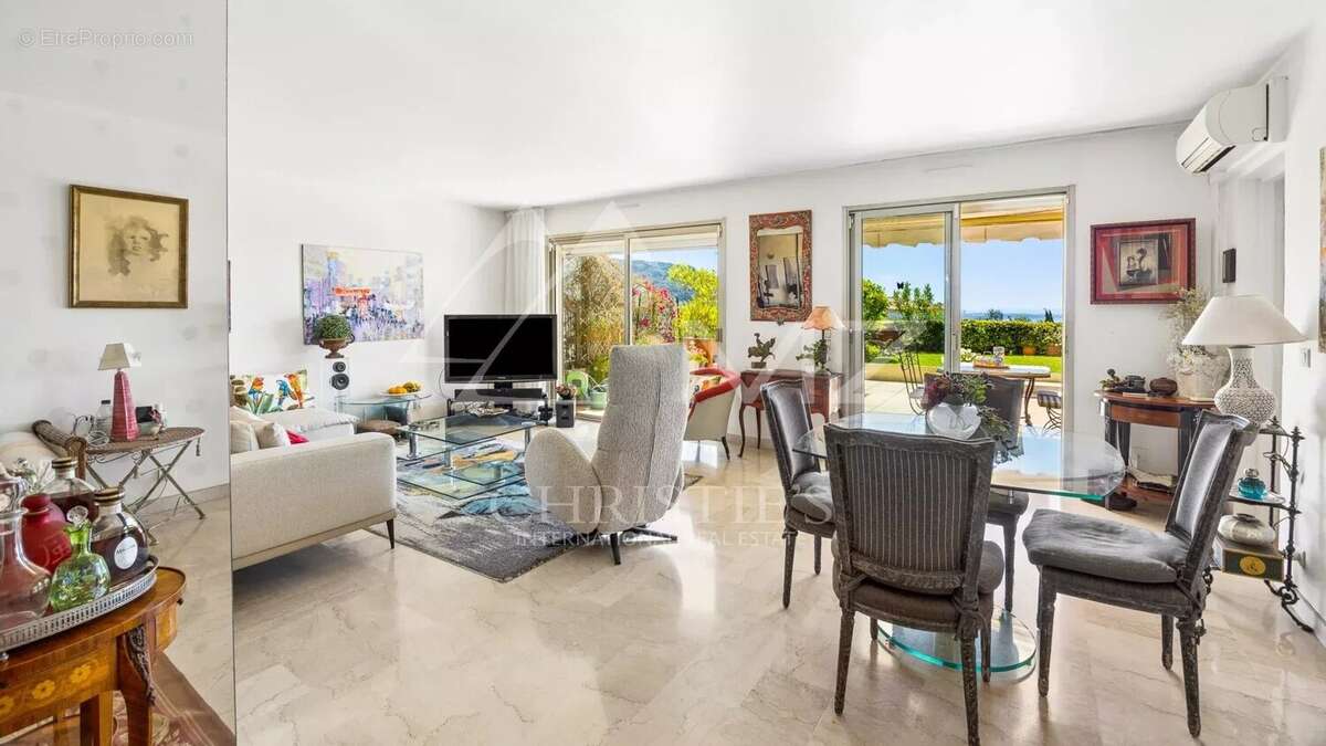 Appartement à LE CANNET