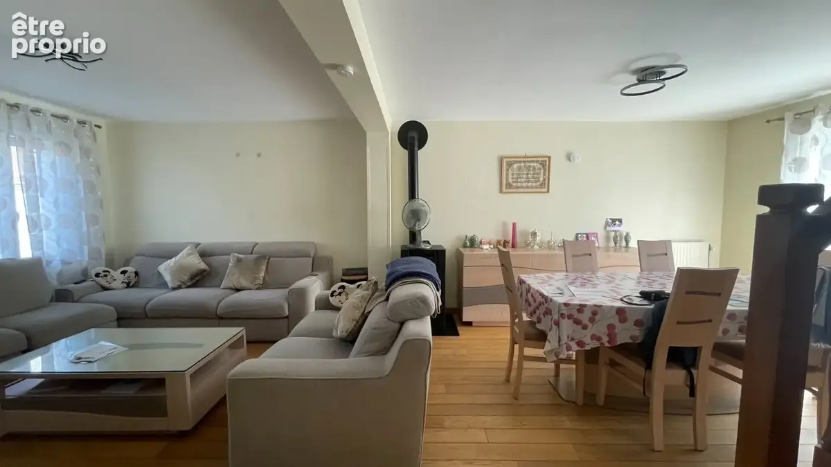 Maison familiale 140 m² – 6 chambres – 2 suites parentales – jardin – garage – plaisir - photo 3