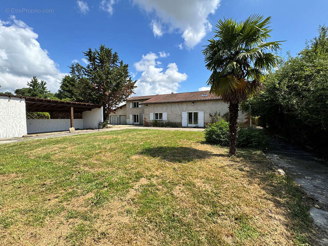 Maison à CHATILLON-SUR-CHALARONNE