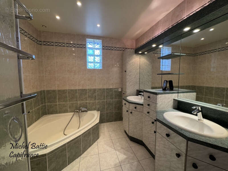 Maison à SAINT-GALMIER