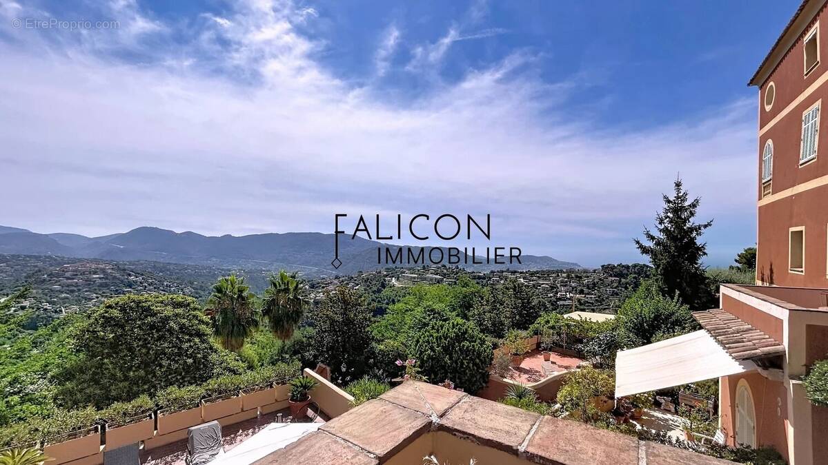 Appartement à FALICON