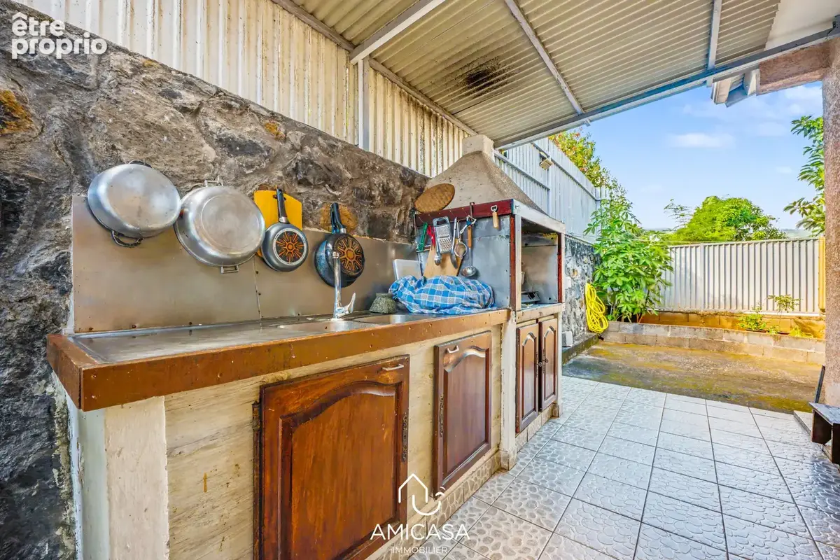 La possession (la reunion) - maison t5 avec piscine et garage quartier saint laurent - photo 9