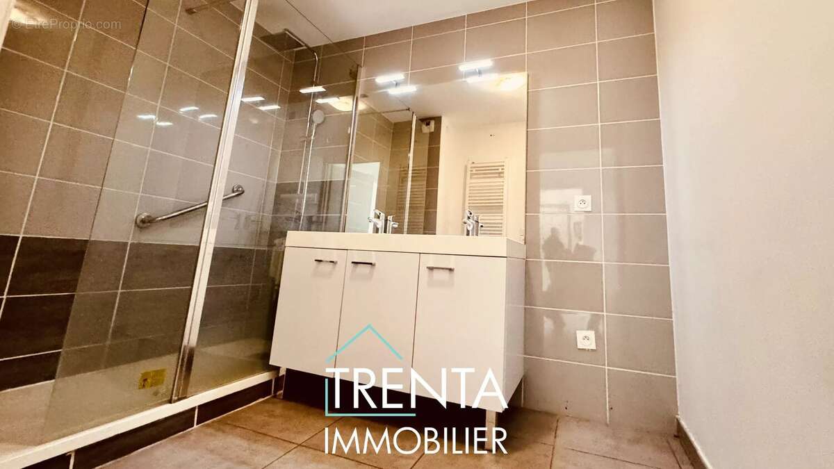 Appartement à ECHIROLLES