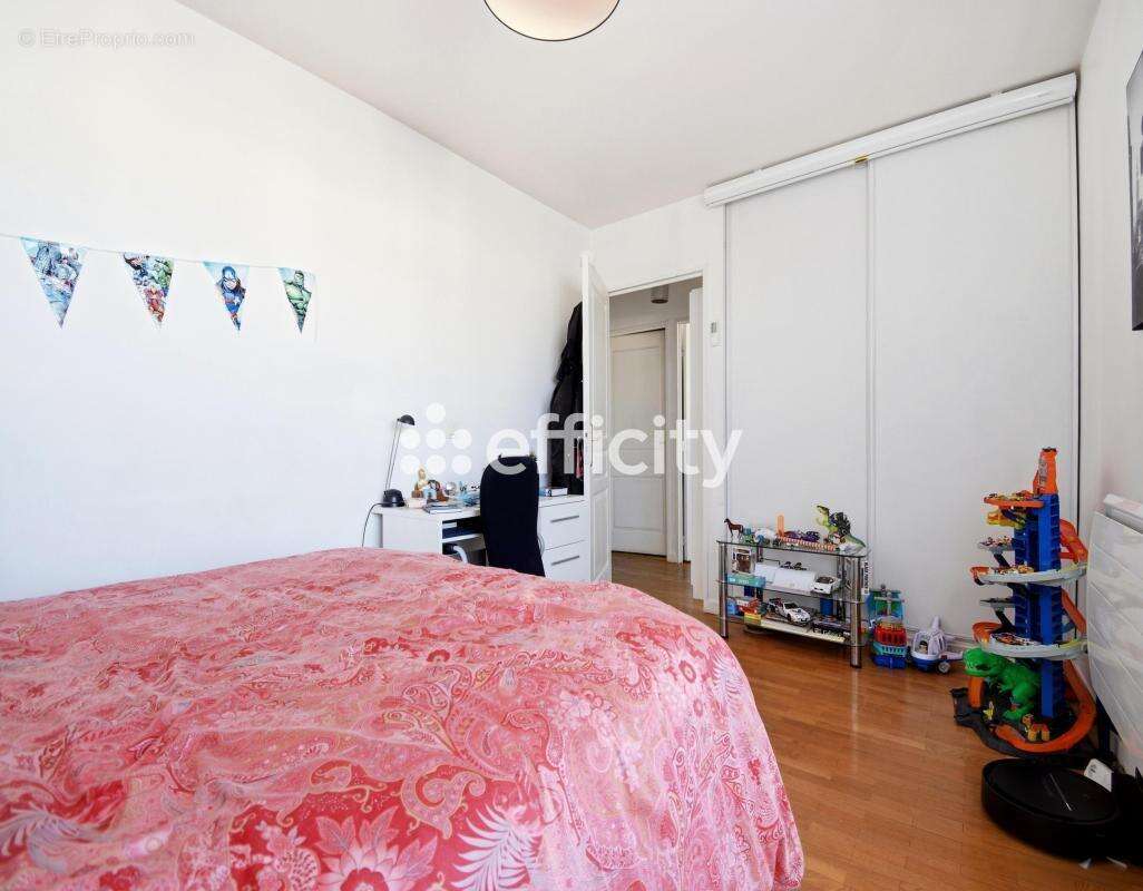 Appartement à BOIS-COLOMBES