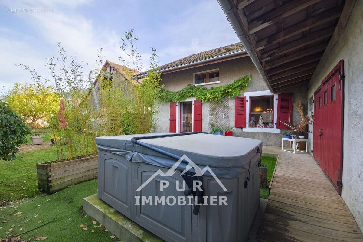 Maison à VIUZ-EN-SALLAZ