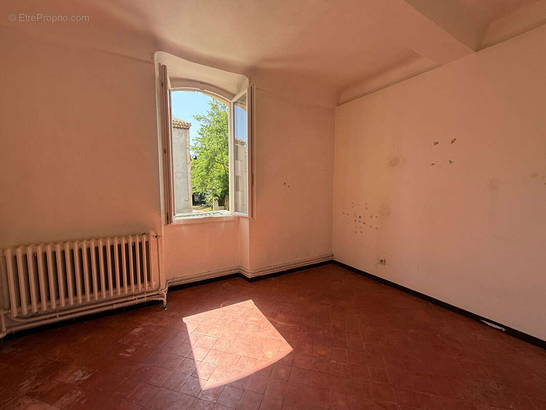 Maison de village 7 pièces à rénover avec grande cour - photo 10