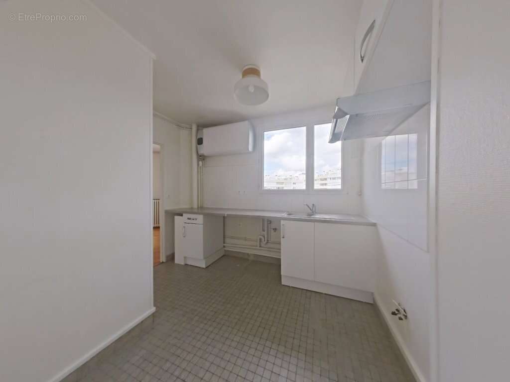 Appartement à PARIS-20E