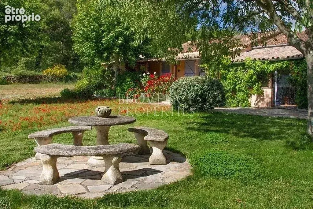 Domaine d’exception du XVIIIe siècle,  48 hectares - photo 18