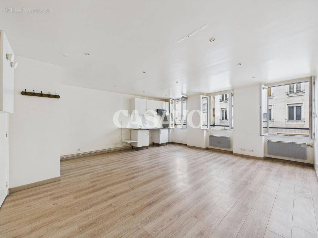 Appartement à PARIS-12E