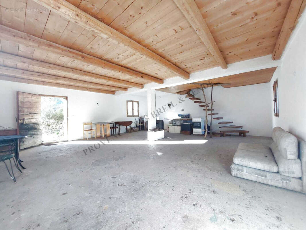 Maison 110 m² à Saorge  - photo 4