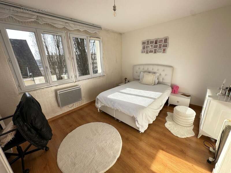 Maison à CORBEIL-ESSONNES