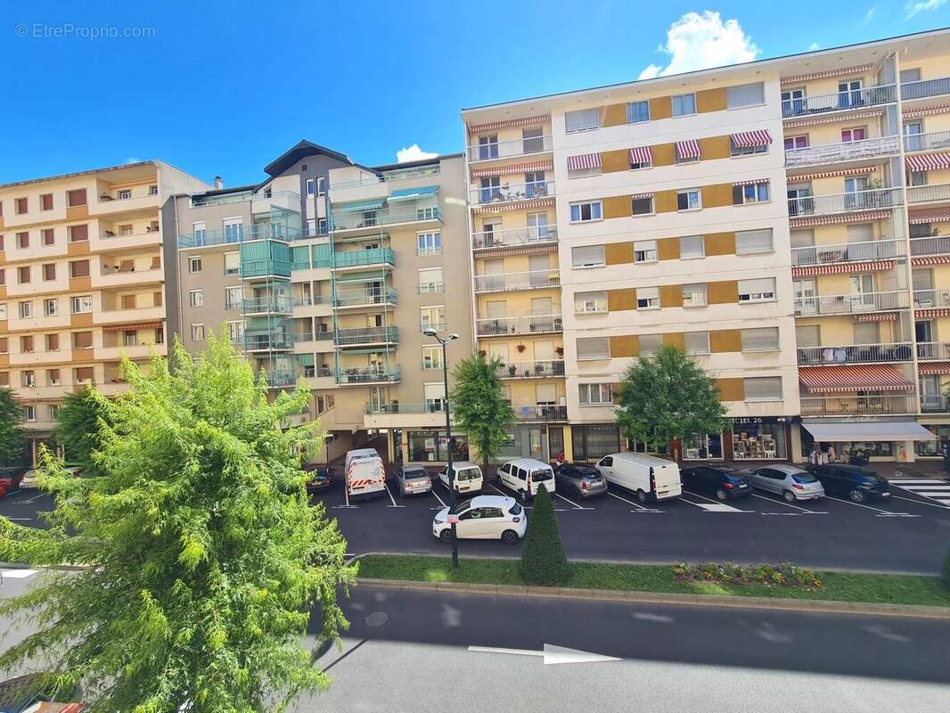 Appartement à AIX-LES-BAINS