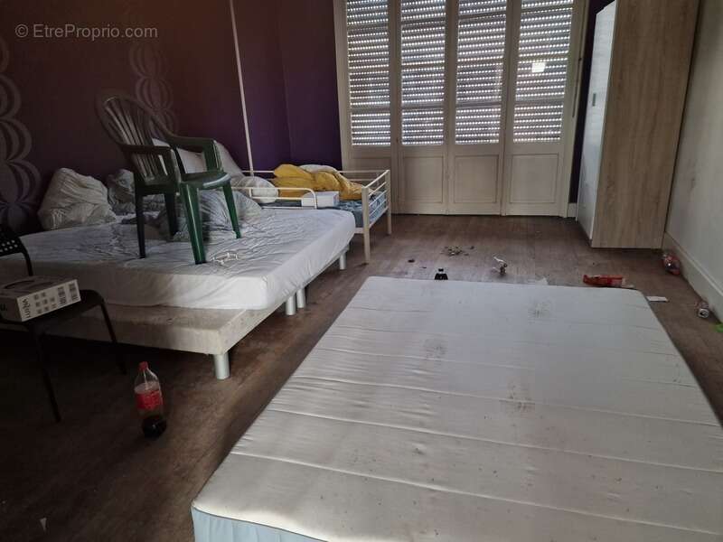 Appartement à CHARMES