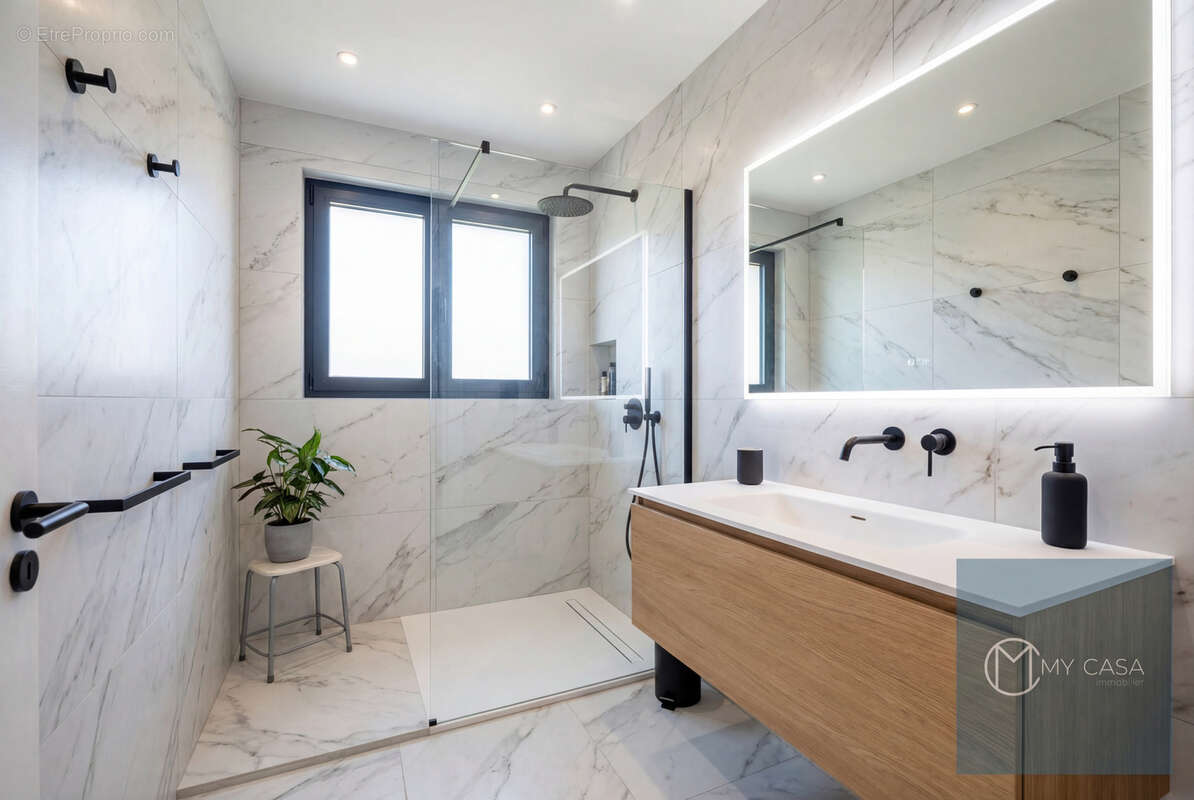 Maison à CHAMPAGNE-AU-MONT-D'OR